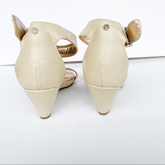 Sam and Libby Nude colored Sandals with ankle str - Picture 3 of 4